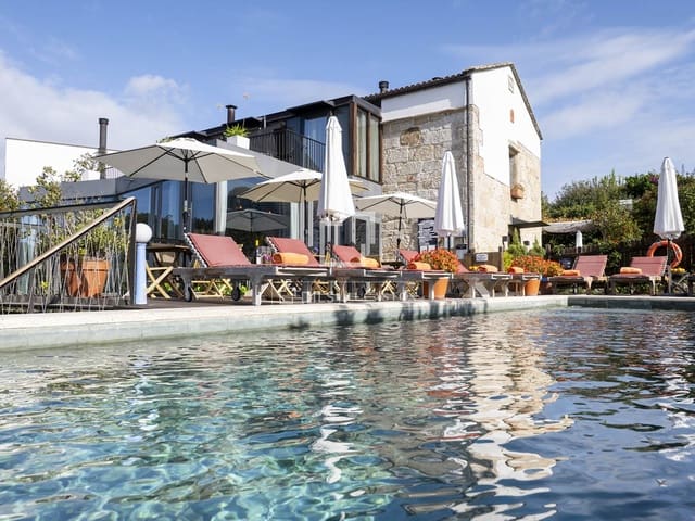 16 Zimmer Gewerbe zu verkaufen in Meaño mit Pool Garage - 2.750.000 € (Ref: 10185277)
