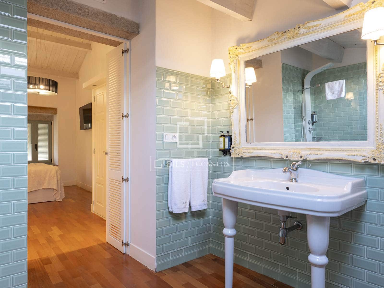 16 Zimmer Gewerbe zu verkaufen in Meano mit Pool Garage - 2.750.000 € (Ref: 10185277)