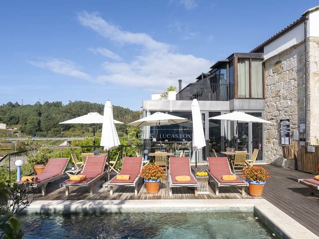 16 Zimmer Gewerbe zu verkaufen in Meaño mit Pool Garage - 2.750.000 € (Ref: 10185277)