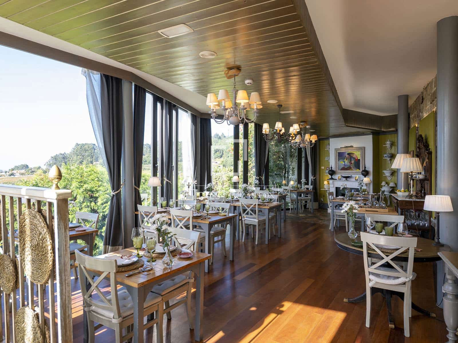 16 Zimmer Gewerbe zu verkaufen in Meano mit Pool Garage - 2.750.000 € (Ref: 10185277)