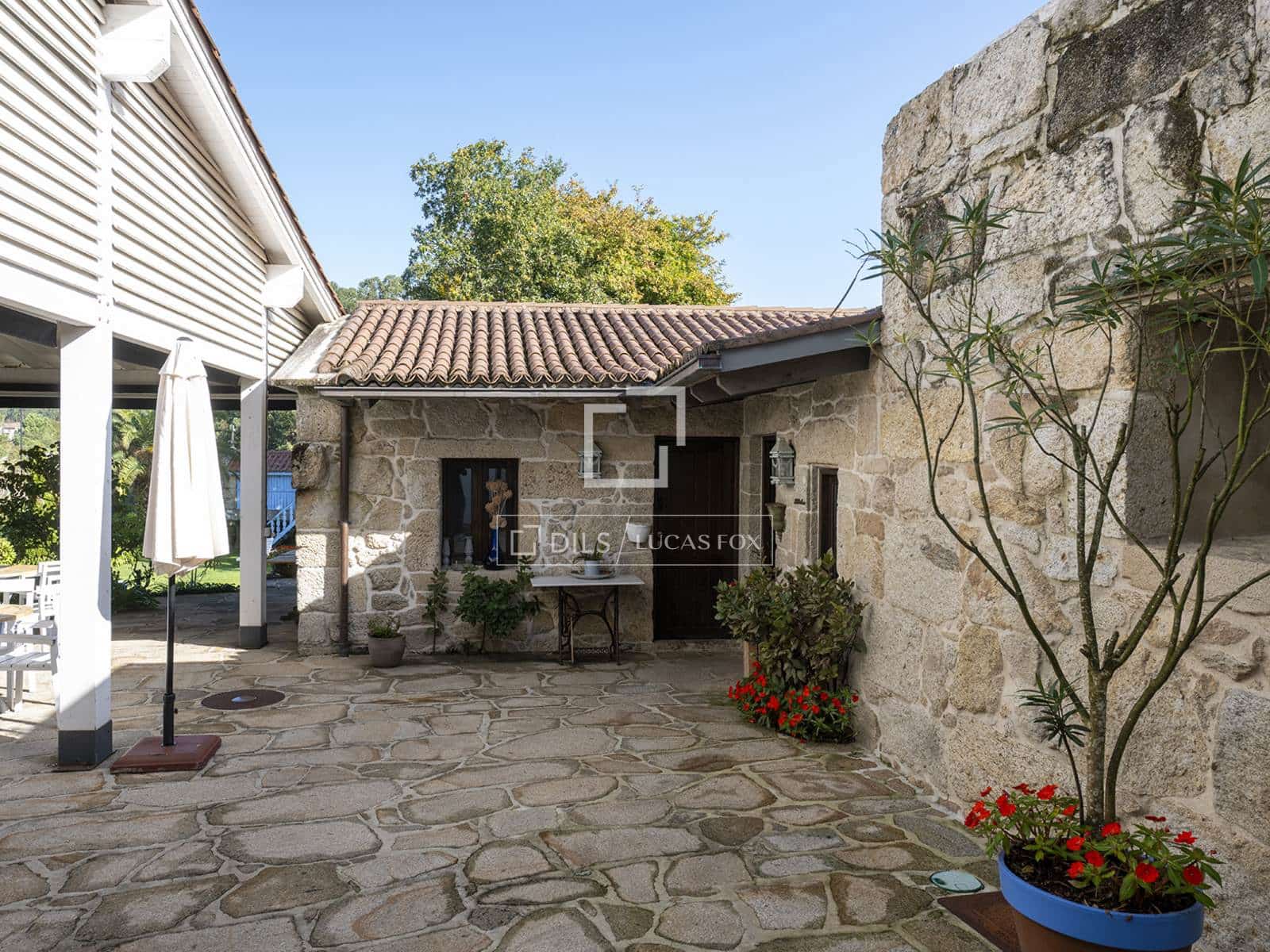 16 Zimmer Gewerbe zu verkaufen in Meano mit Pool Garage - 2.750.000 € (Ref: 10185277)