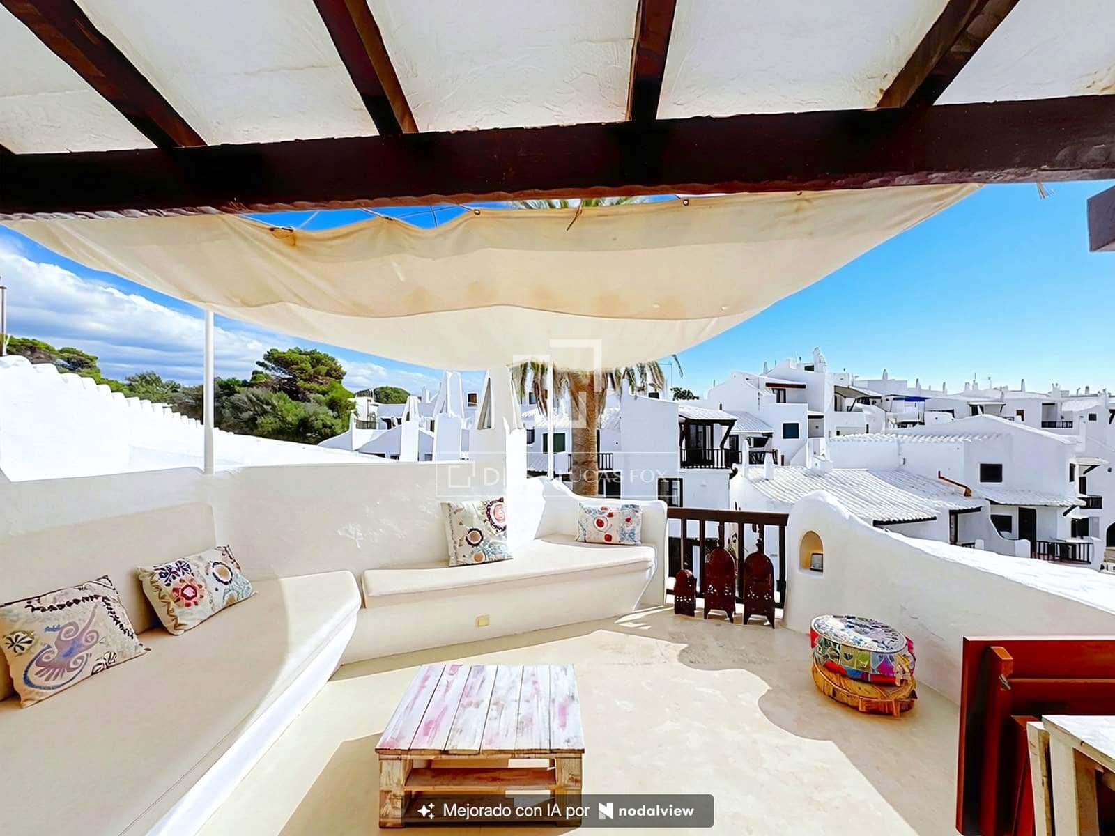 Ático de 2 habitaciones en San Luis / Sant Lluís en venta - 690.000 € (Ref: 10185429)