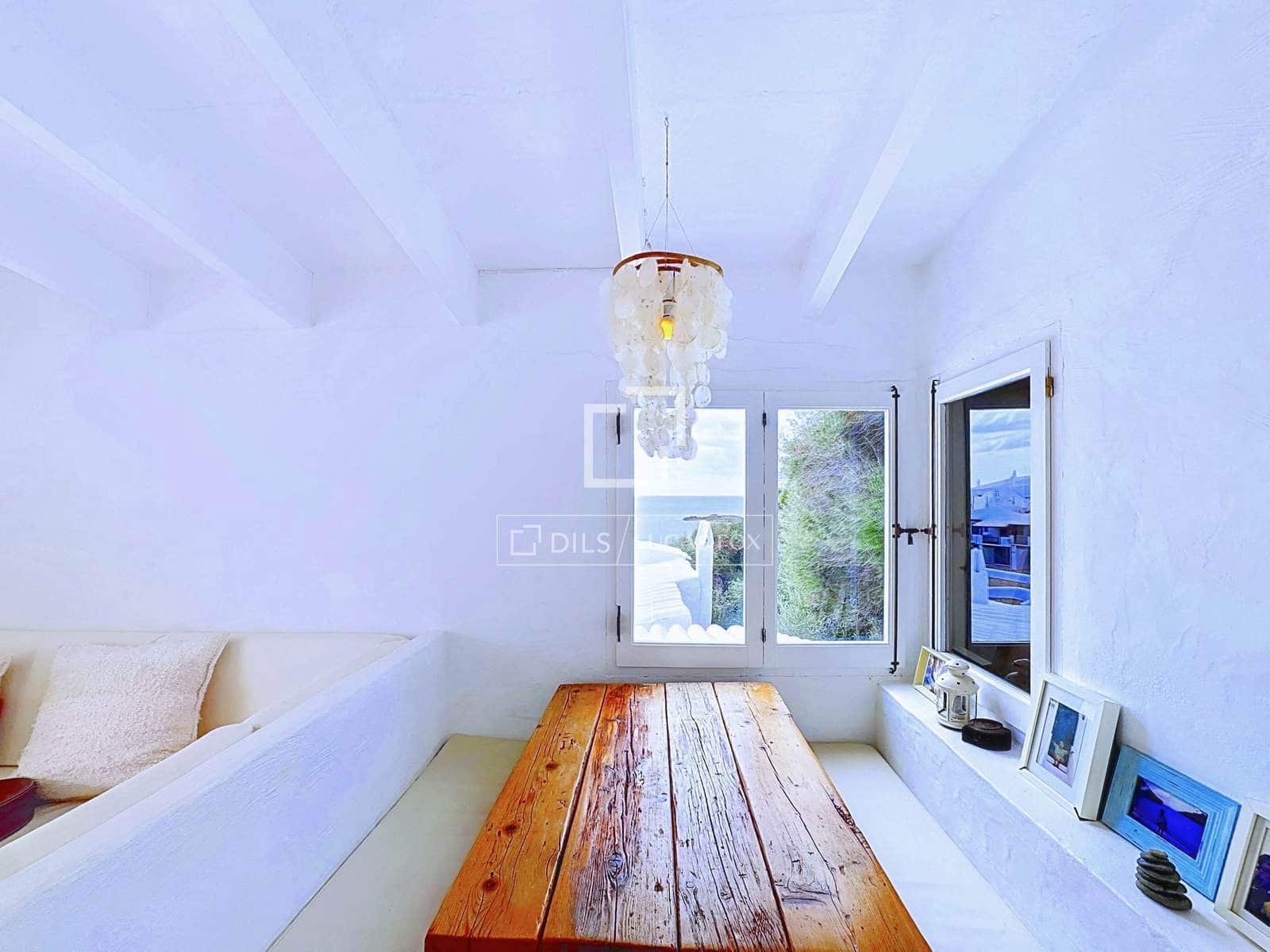 Ático de 2 habitaciones en San Luis / Sant Lluís en venta - 690.000 € (Ref: 10185429)