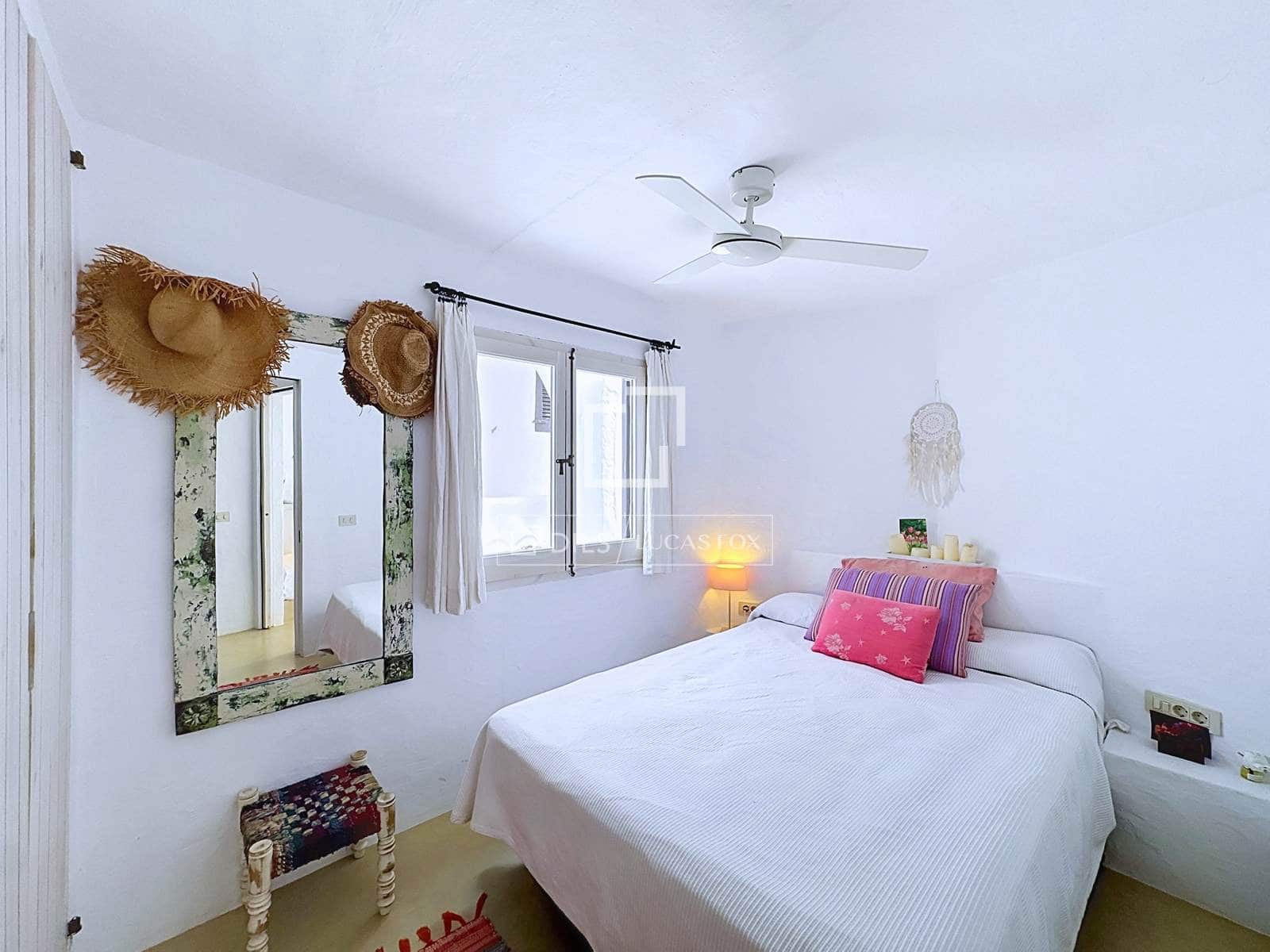 Ático de 2 habitaciones en San Luis / Sant Lluís en venta - 690.000 € (Ref: 10185429)