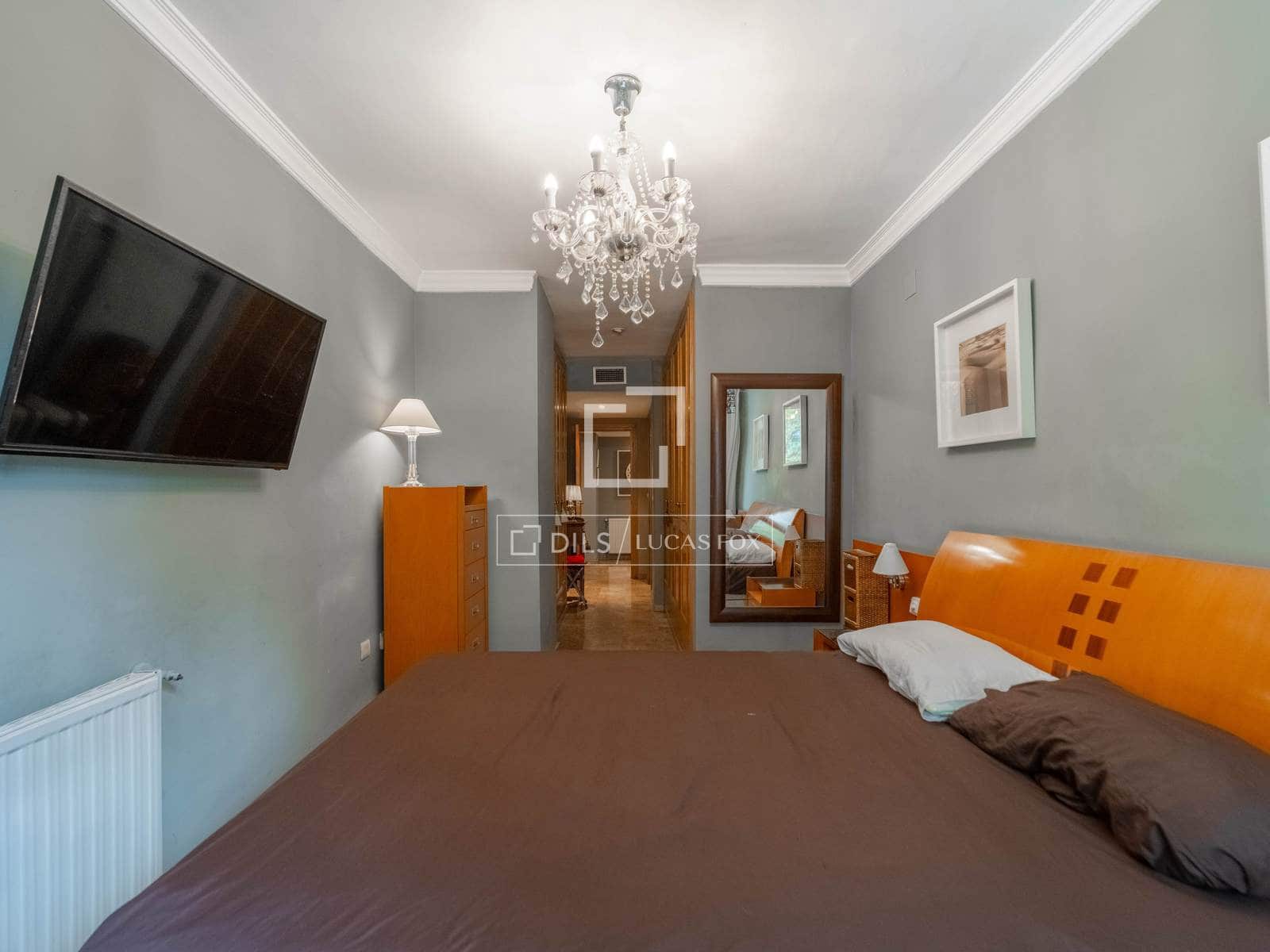 Apartamento de 3 habitaciones en València ciudad en venta con piscina garaje - 620.000 € (Ref: 10185916)