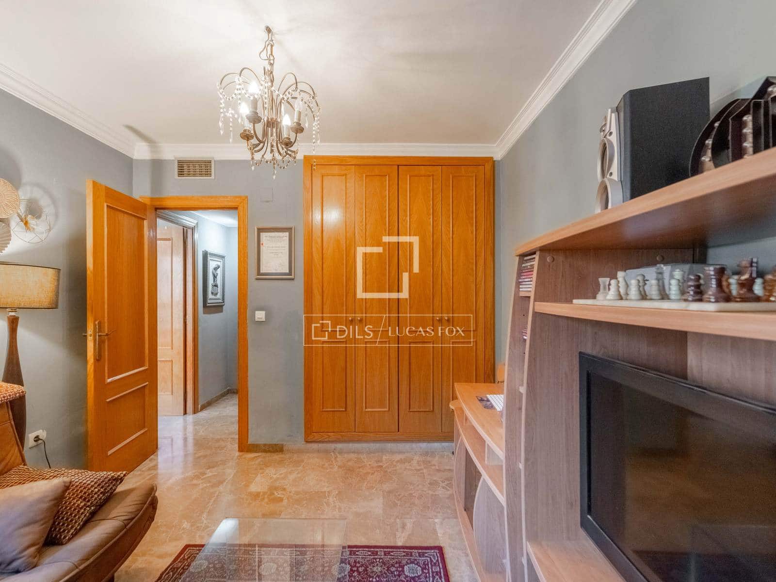 Apartamento de 3 habitaciones en València ciudad en venta con piscina garaje - 620.000 € (Ref: 10185916)