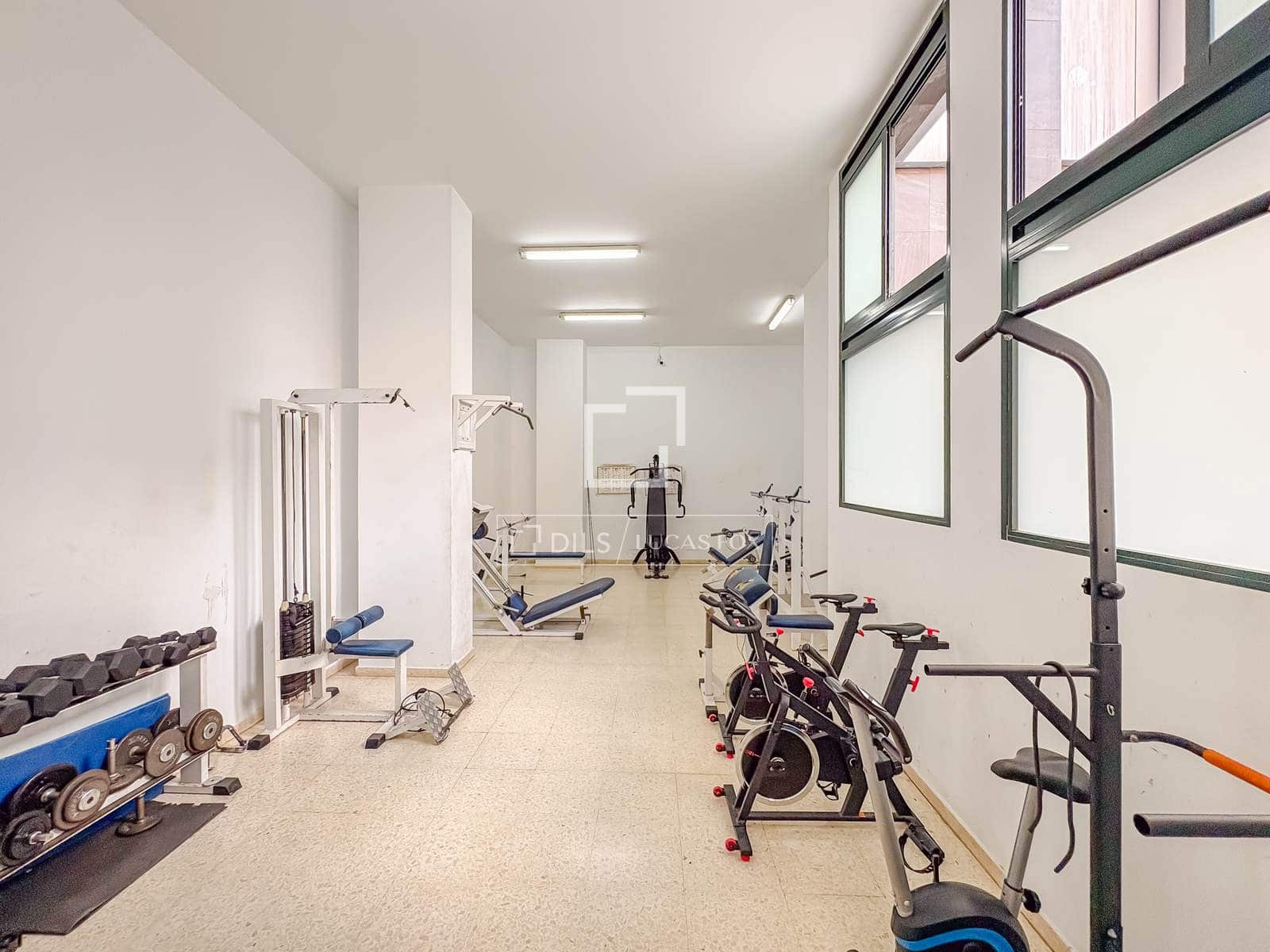 Apartamento de 3 habitaciones en València ciudad en venta con piscina garaje - 620.000 € (Ref: 10185916)