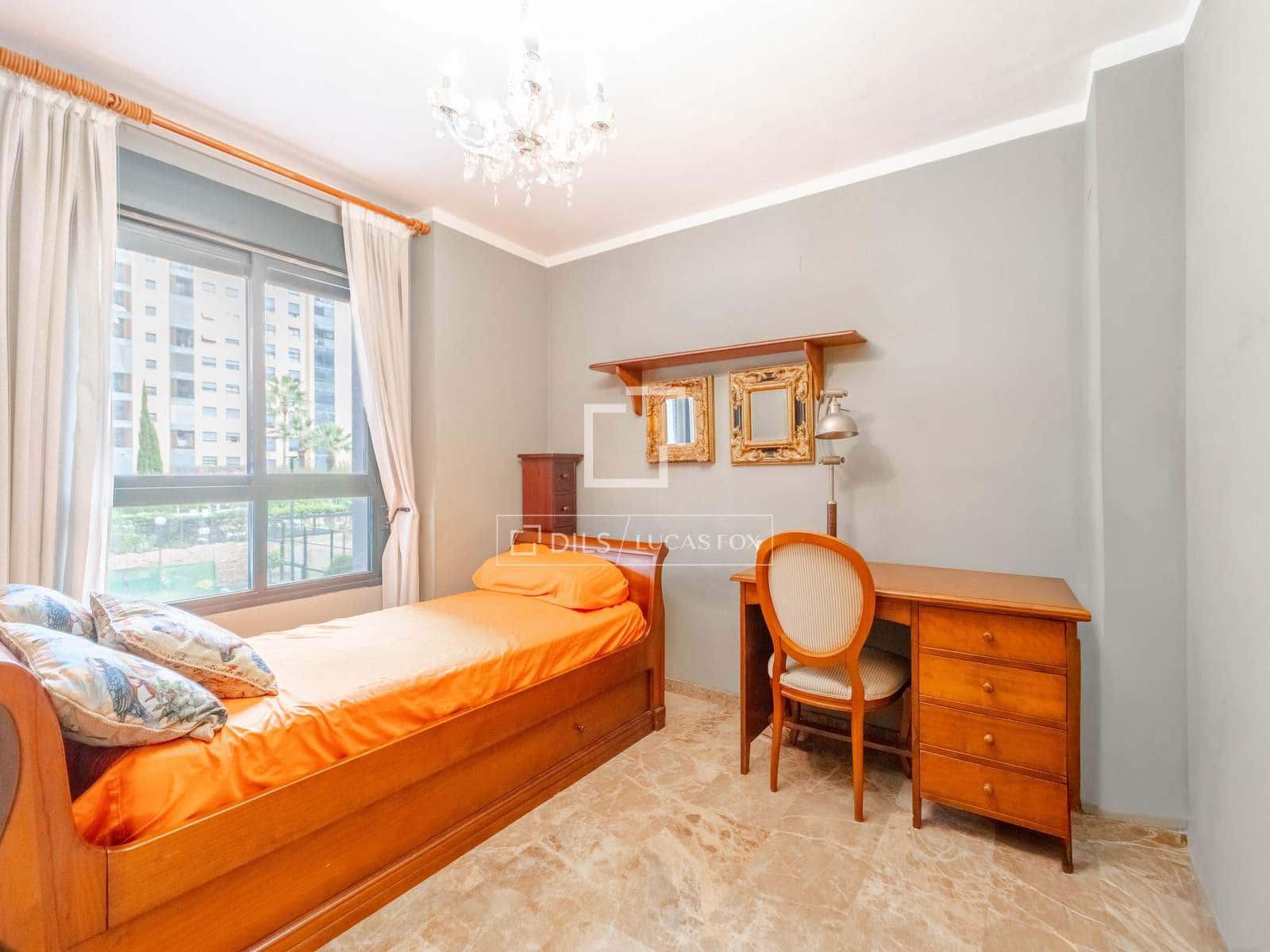 Apartamento de 3 habitaciones en València ciudad en venta con piscina garaje - 620.000 € (Ref: 10185916)