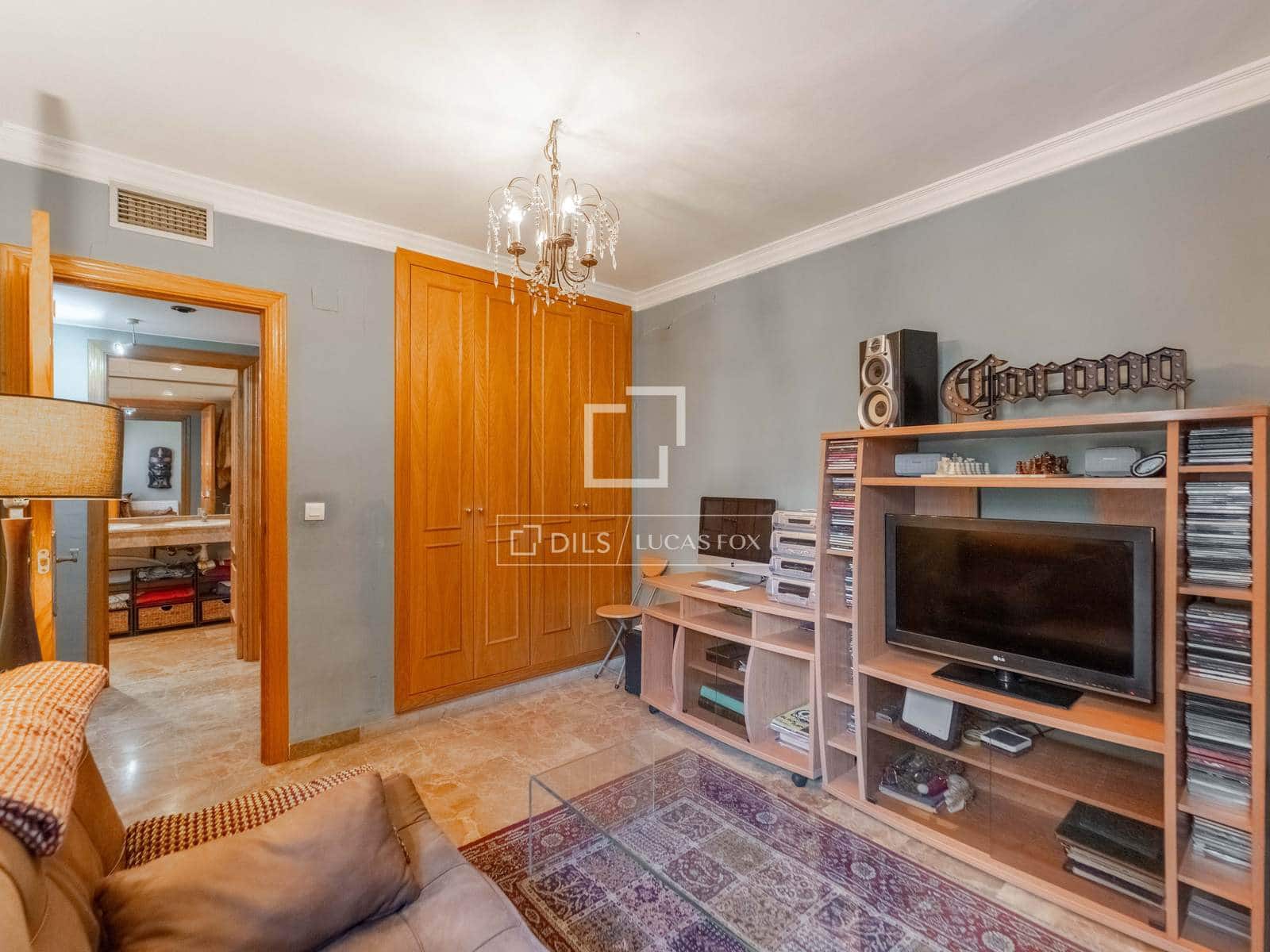 Apartamento de 3 habitaciones en València ciudad en venta con piscina garaje - 620.000 € (Ref: 10185916)