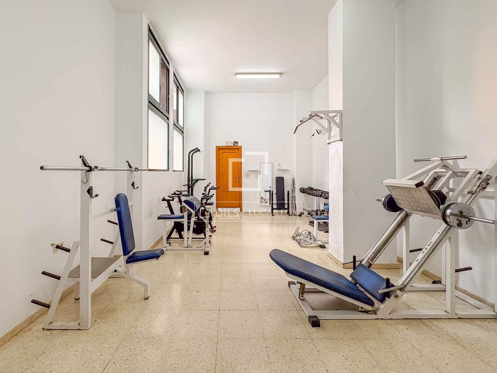 Apartamento de 3 habitaciones en València ciudad en venta con piscina garaje - 620.000 € (Ref: 10185916)