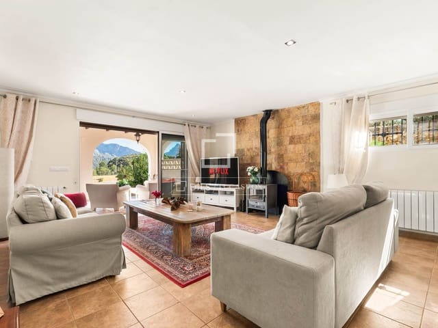 Chalet de 4 habitaciones en Bolulla en venta con piscina garaje - 570.000 € (Ref: 10186209)