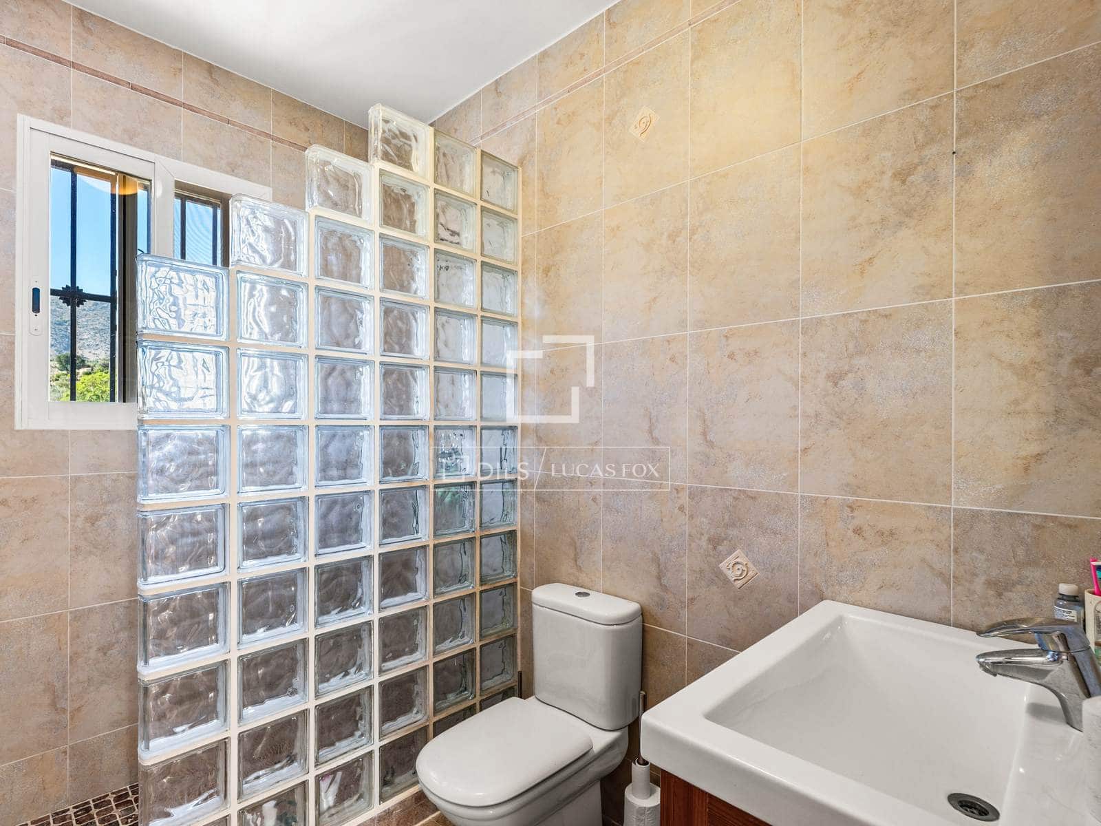 Chalet de 4 habitaciones en Bolulla en venta con piscina garaje - 570.000 € (Ref: 10186209)