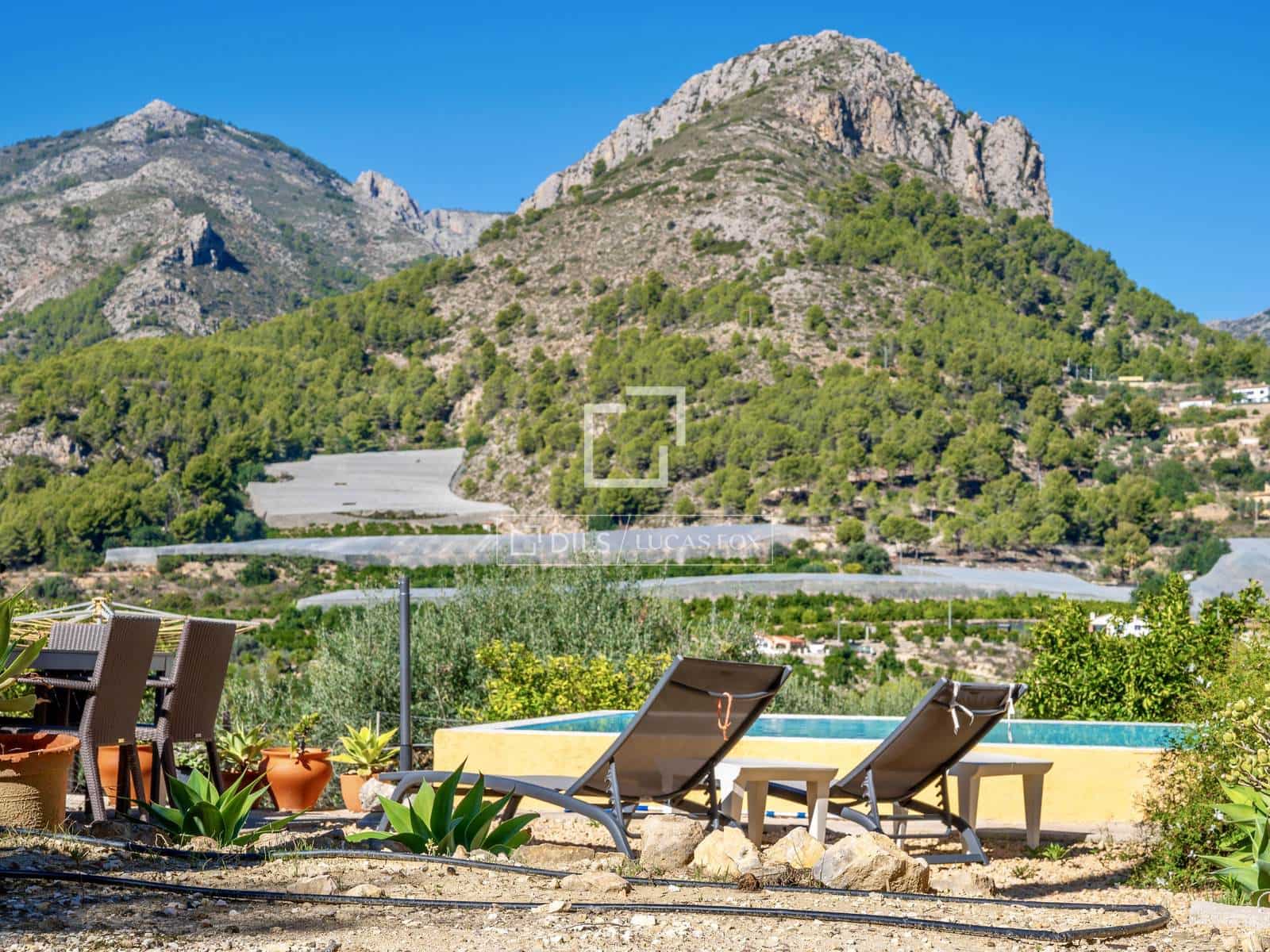 Chalet de 4 habitaciones en Bolulla en venta con piscina garaje - 570.000 € (Ref: 10186209)