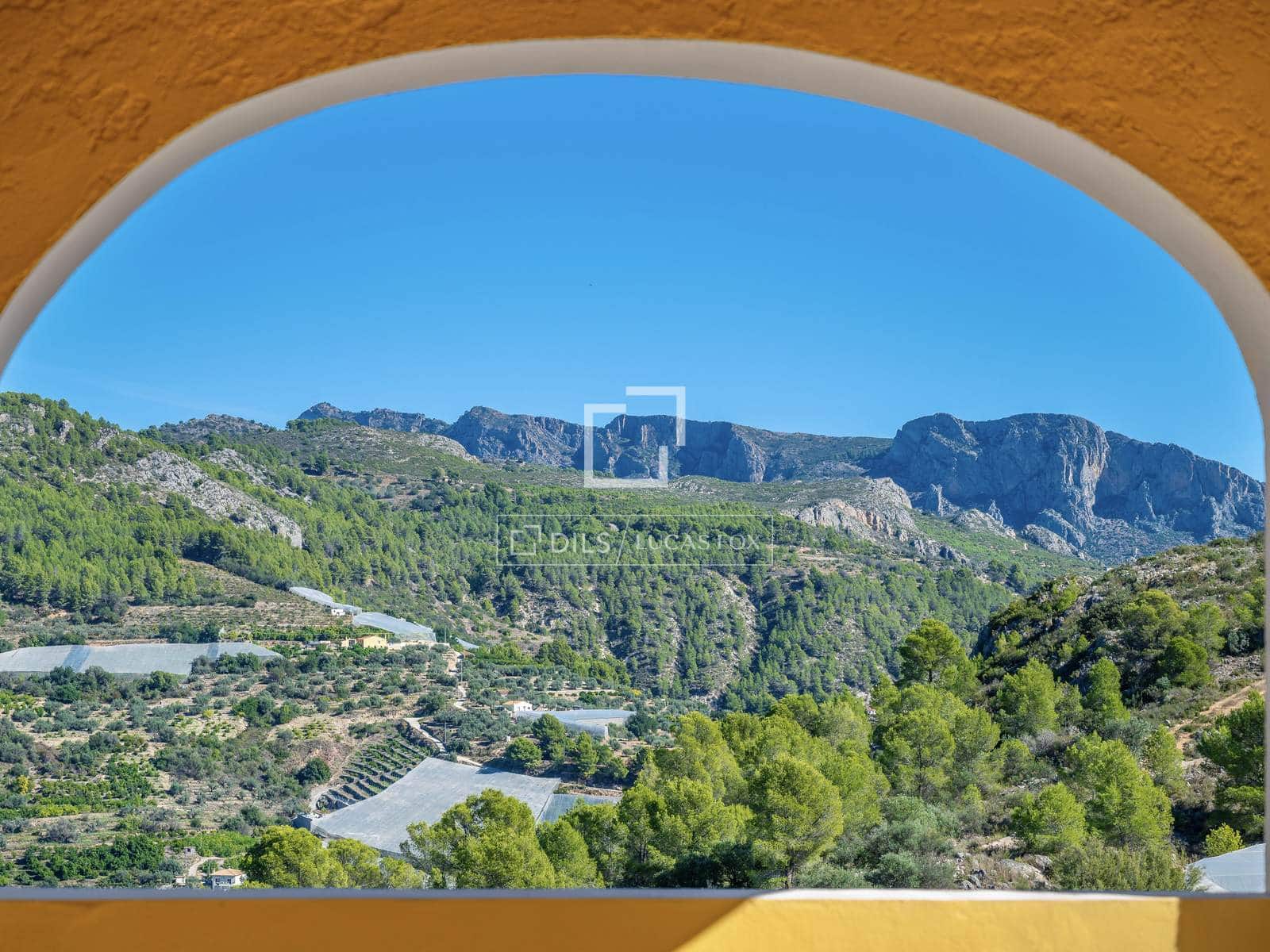 Chalet de 4 habitaciones en Bolulla en venta con piscina garaje - 570.000 € (Ref: 10186209)