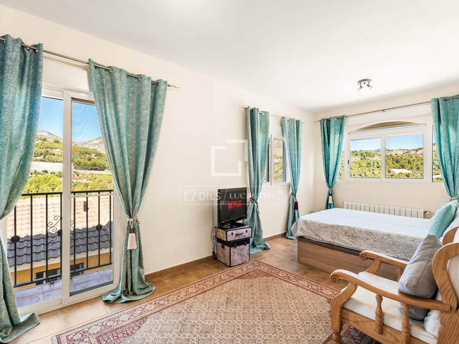 Chalet de 4 habitaciones en Bolulla en venta con piscina garaje - 570.000 € (Ref: 10186209)