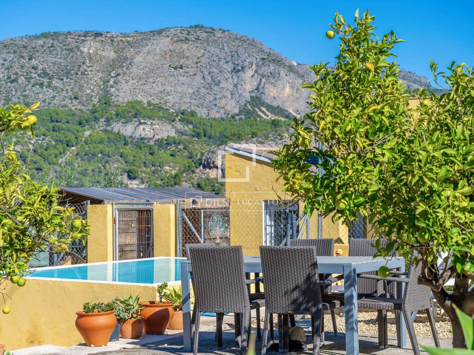 Chalet de 4 habitaciones en Bolulla en venta con piscina garaje - 570.000 € (Ref: 10186209)