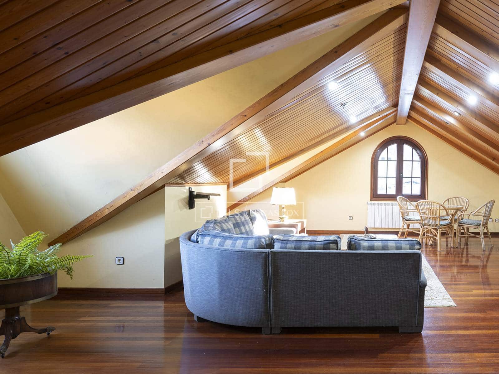 6 chambre Villa/Maison à vendre à Cangas avec garage - 780 000 € (Ref: 10186210)