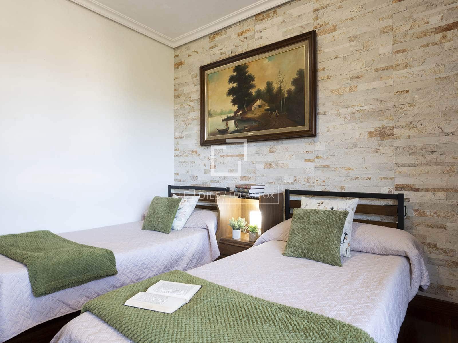6 chambre Villa/Maison à vendre à Cangas avec garage - 780 000 € (Ref: 10186210)