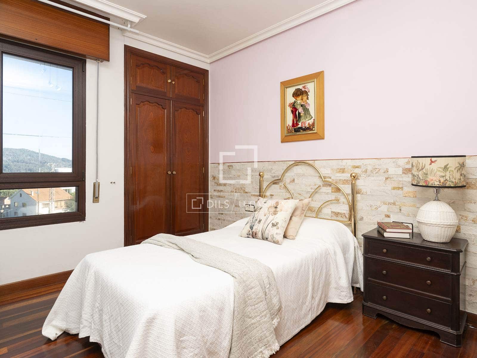 6 chambre Villa/Maison à vendre à Cangas avec garage - 780 000 € (Ref: 10186210)
