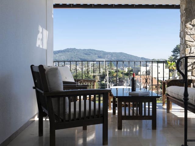 6 chambre Villa/Maison à vendre à Cangas avec garage - 780 000 € (Ref: 10186210)