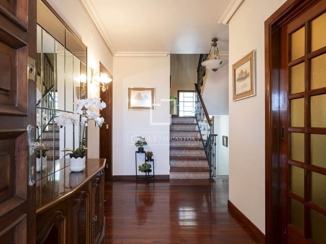 6 chambre Villa/Maison à vendre à Cangas avec garage - 780 000 € (Ref: 10186210)