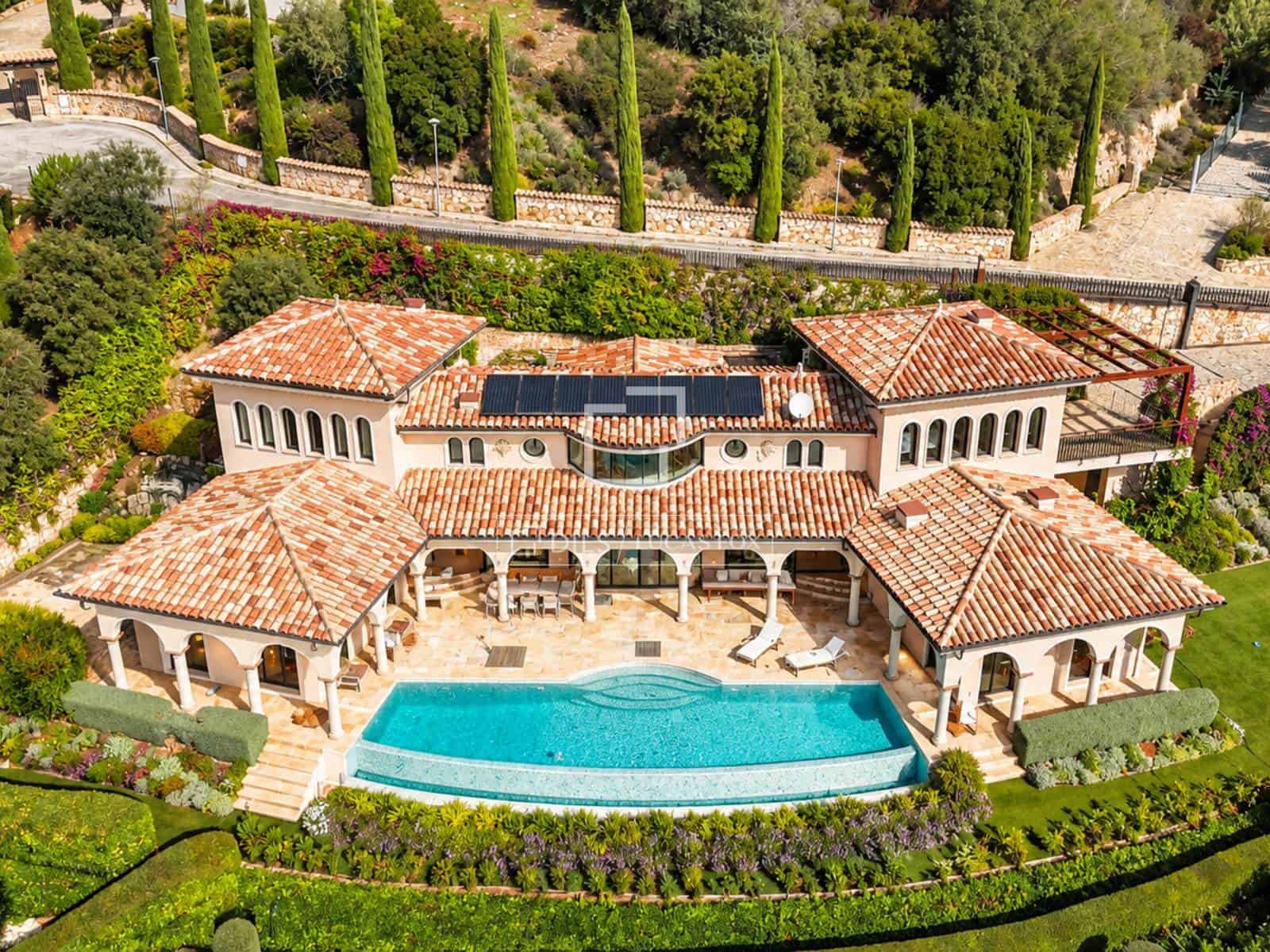 6 soverom Villa til salgs i Platja d'Aro med svømmebasseng garasje - € 2 795 000 (Ref: 10186212)
