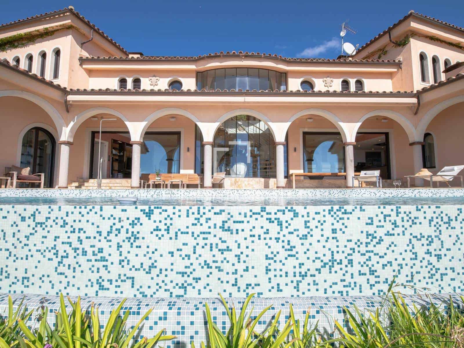 6 soverom Villa til salgs i Platja d'Aro med svømmebasseng garasje - € 2 795 000 (Ref: 10186212)
