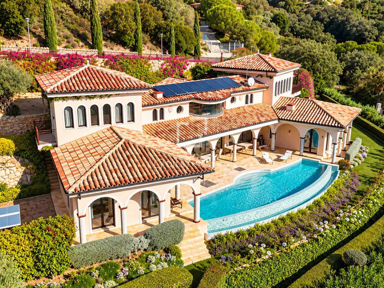 6 soverom Villa til salgs i Platja d'Aro med svømmebasseng garasje - € 2 795 000 (Ref: 10186212)