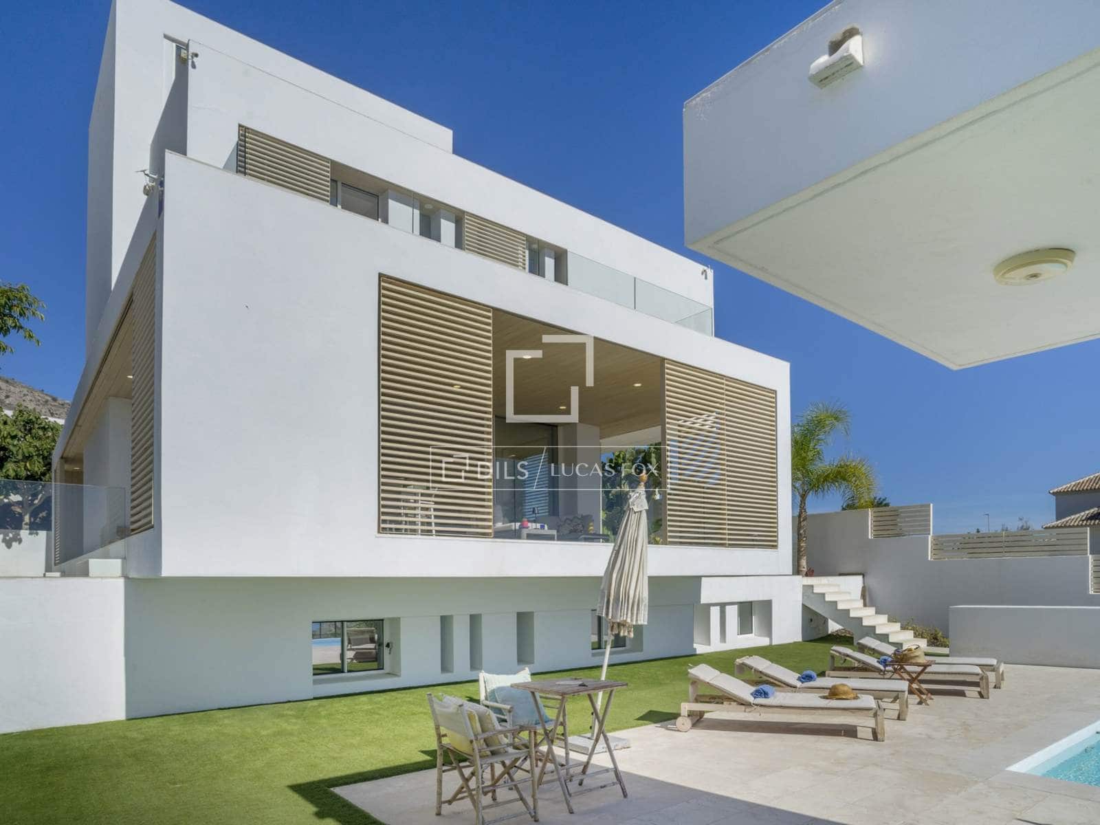 6 slaapkamer Villa te koop in Benalmadena met zwembad garage - € 2.495.000 (Ref: 10186259)