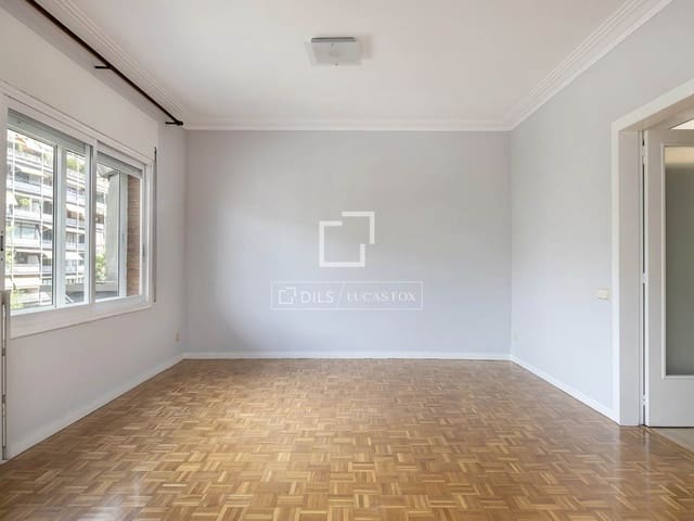 4 quarto Apartamento para arrendar em Barcelona cidade - 2 766 € (Ref: 2052983)