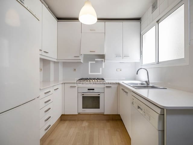 4 quarto Apartamento para arrendar em Barcelona cidade - 2 766 € (Ref: 2052983)