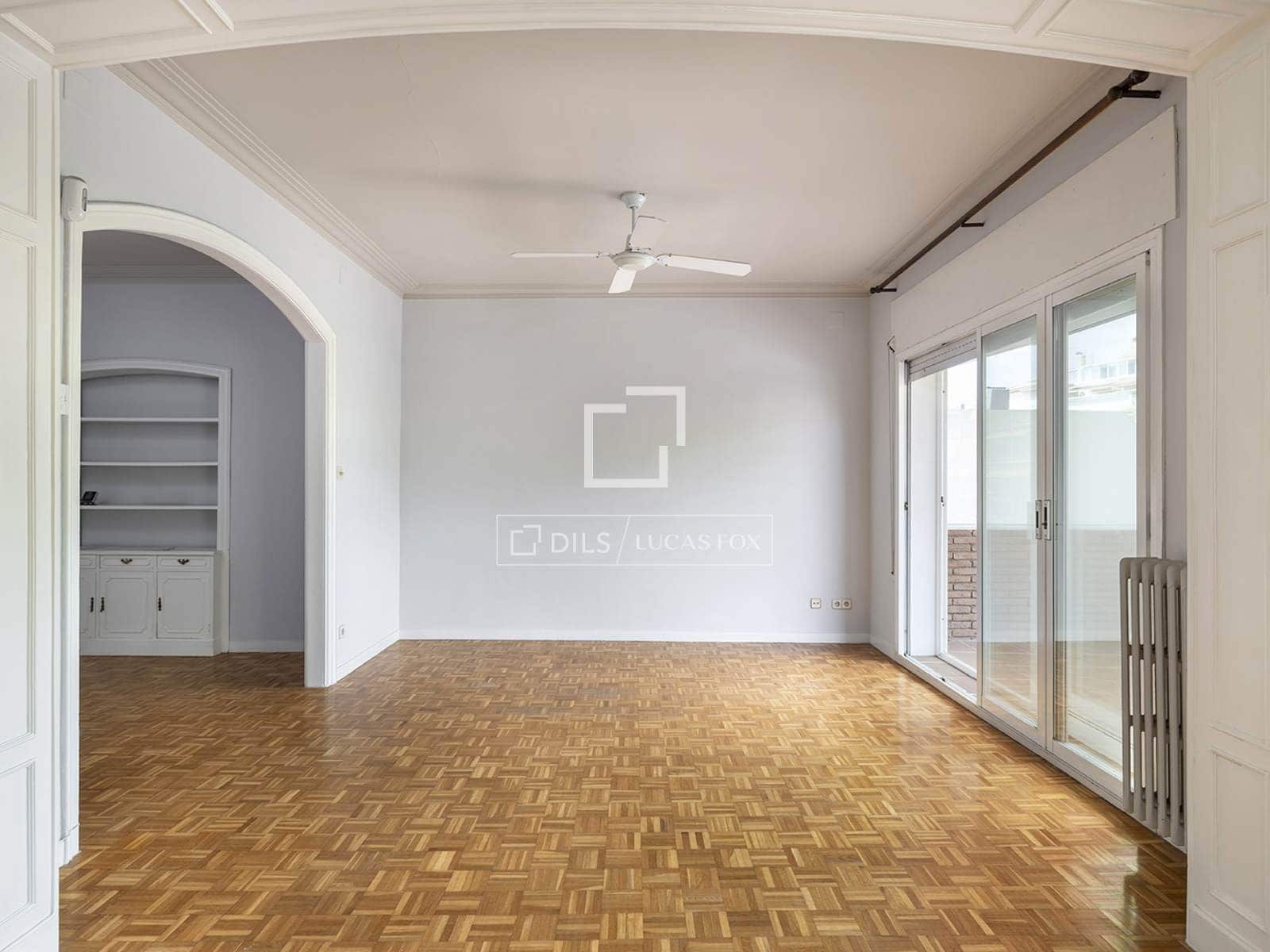 4 quarto Apartamento para arrendar em Barcelona cidade - 2 766 € (Ref: 2052983)
