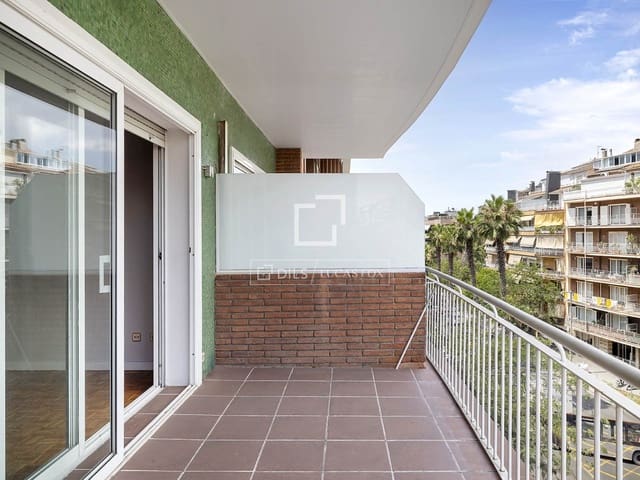 4 quarto Apartamento para arrendar em Barcelona cidade - 2 766 € (Ref: 2052983)