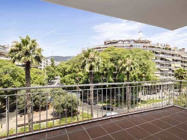 4 quarto Apartamento para arrendar em Barcelona cidade - 2 766 € (Ref: 2052983)