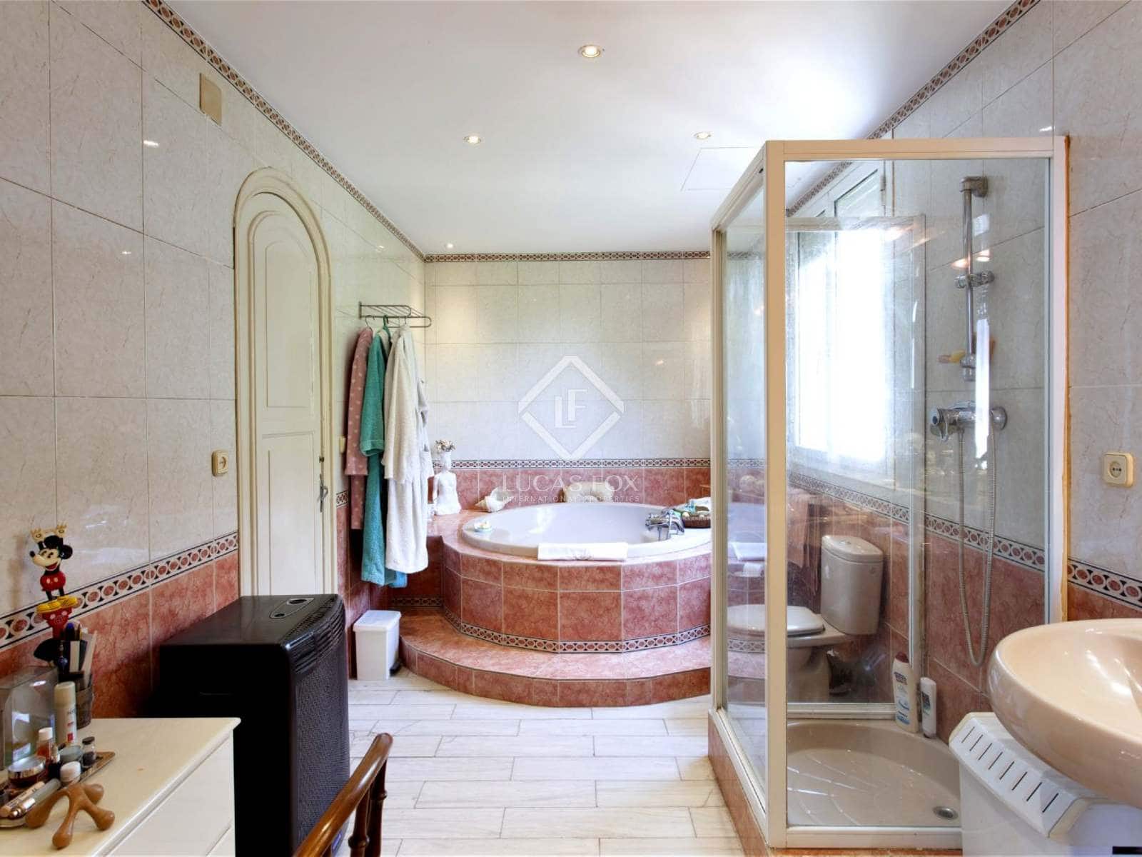 7 bedroom Villa for sale in Barcelona city with pool garage - € 14,000,000 (Ref: 2428519)