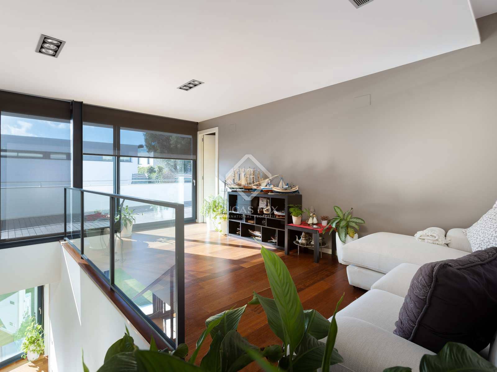 4 makuuhuone Huvila myytävänä paikassa Premia de Dalt mukana uima-altaan 
autotalli - 1 600 000 € (Ref: 2436954)