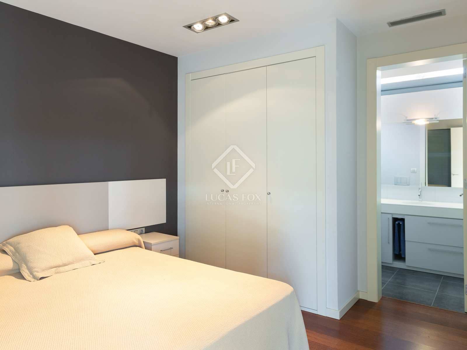 4 makuuhuone Huvila myytävänä paikassa Premia de Dalt mukana uima-altaan 
autotalli - 1 600 000 € (Ref: 2436954)