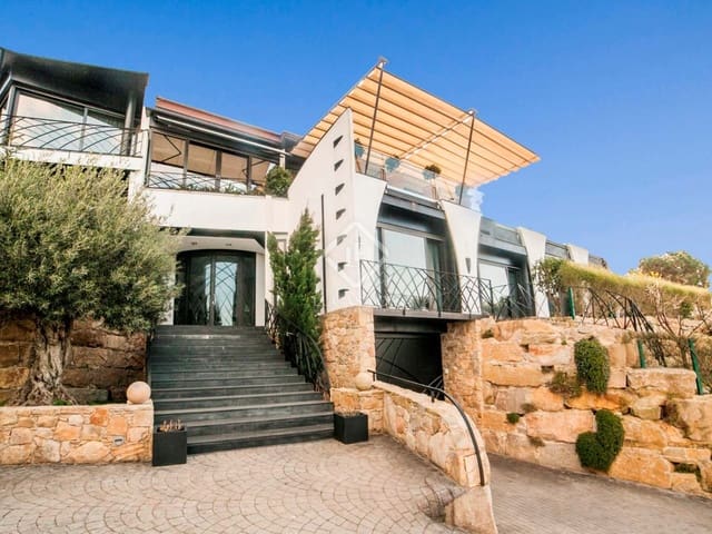 Chalet de 6 habitaciones en Lloret de Mar en venta con piscina garaje - 1.990.000 € (Ref: 2550458)