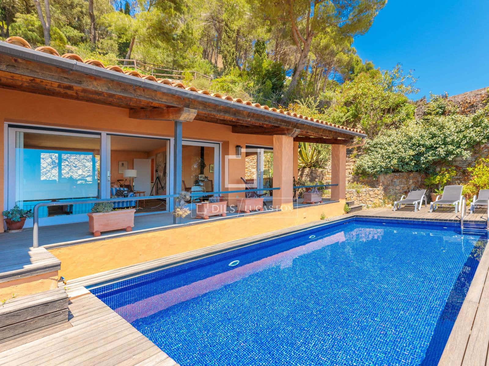 4 bedroom Villa for sale in Begur with pool garage - € 1,850,000 (Ref: 2557724)