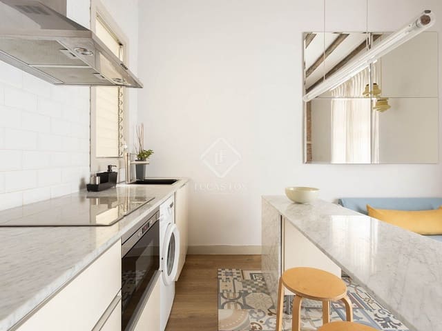 2 slaapkamer Appartement te huur in Barcelona stad - € 1.500 (Ref: 2653605)