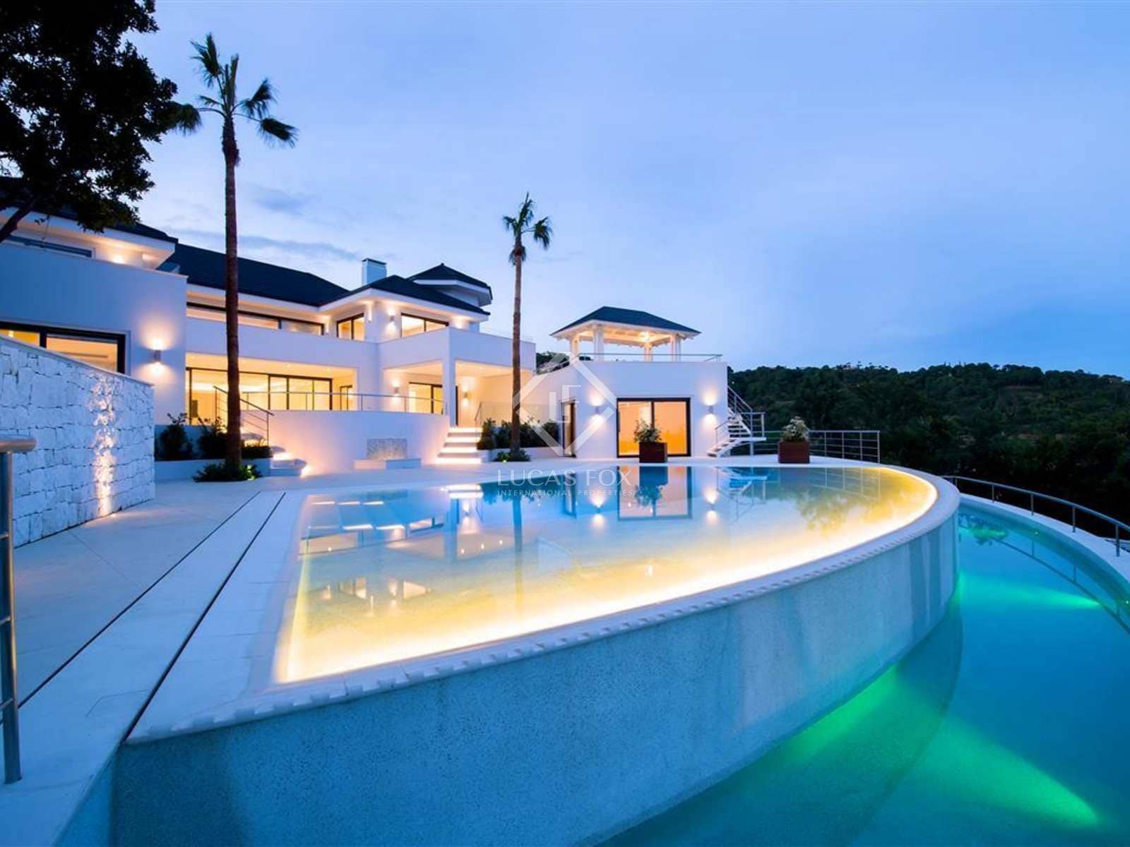 5 Zimmer Villa zu verkaufen in Benahavis mit Pool Garage - 9.400.000 € (Ref: 2818938)