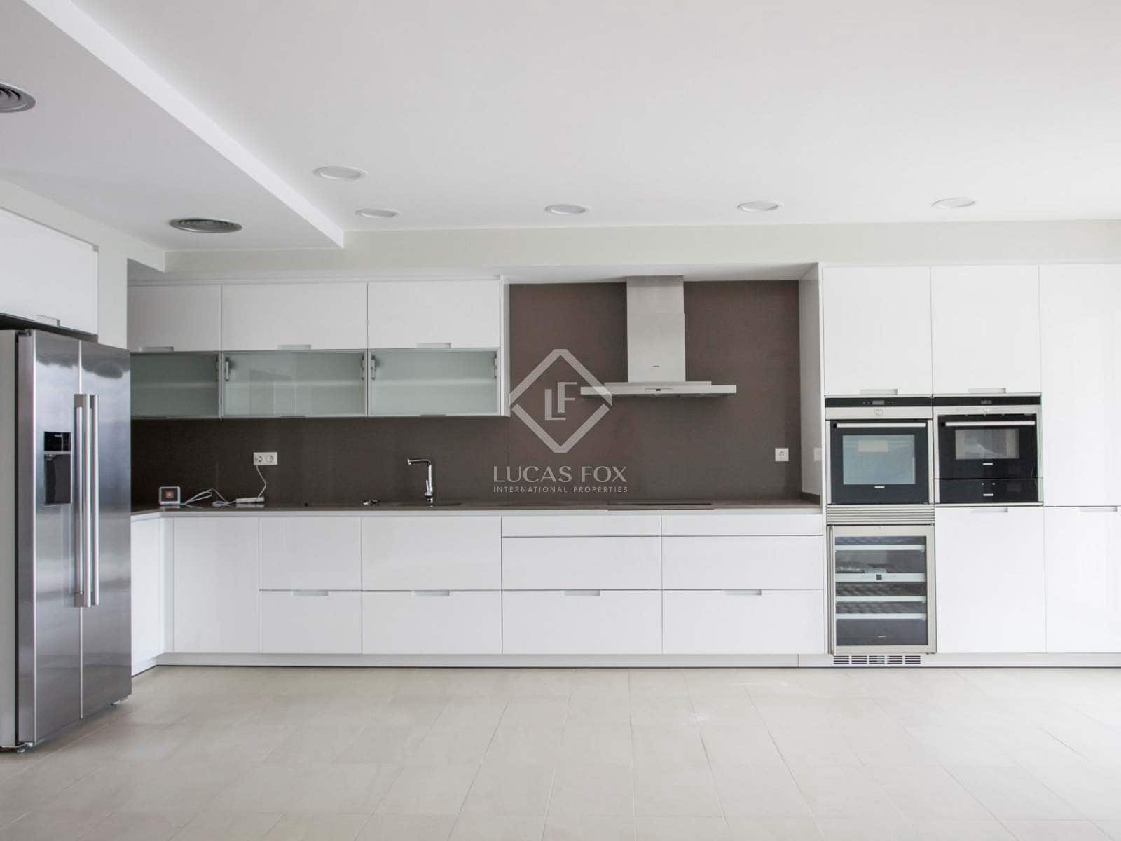 4 soveværelse Villa til salg i Lloret de Mar med swimmingpool garage - € 1.600.000 (Ref: 2828498)