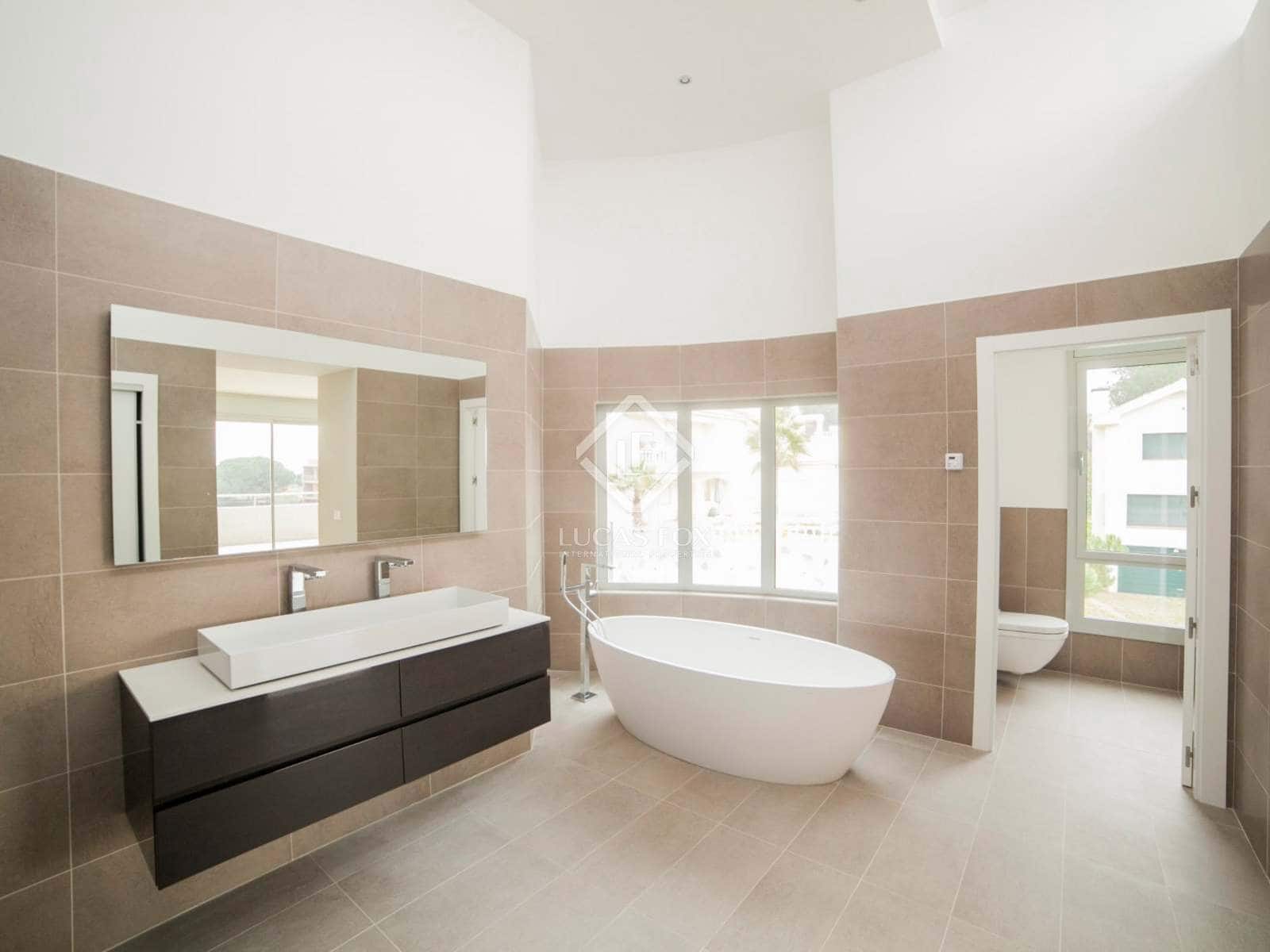 4 soveværelse Villa til salg i Lloret de Mar med swimmingpool garage - € 1.600.000 (Ref: 2828498)