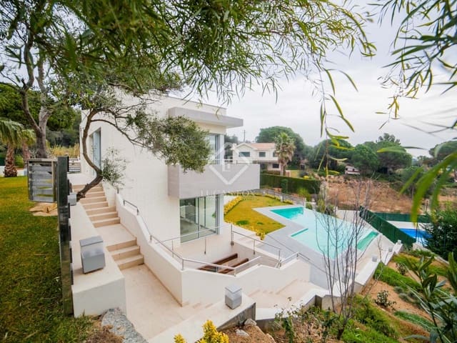 4 soveværelse Villa til salg i Lloret de Mar med swimmingpool garage - € 1.600.000 (Ref: 2828498)