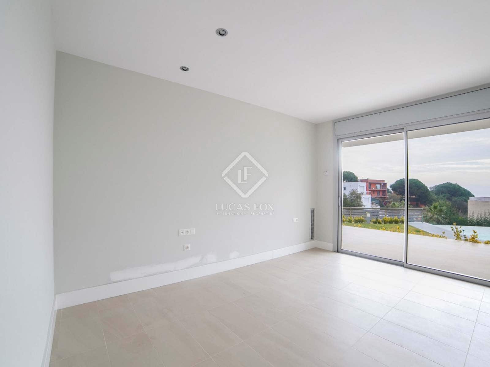 4 soveværelse Villa til salg i Lloret de Mar med swimmingpool garage - € 1.600.000 (Ref: 2828498)