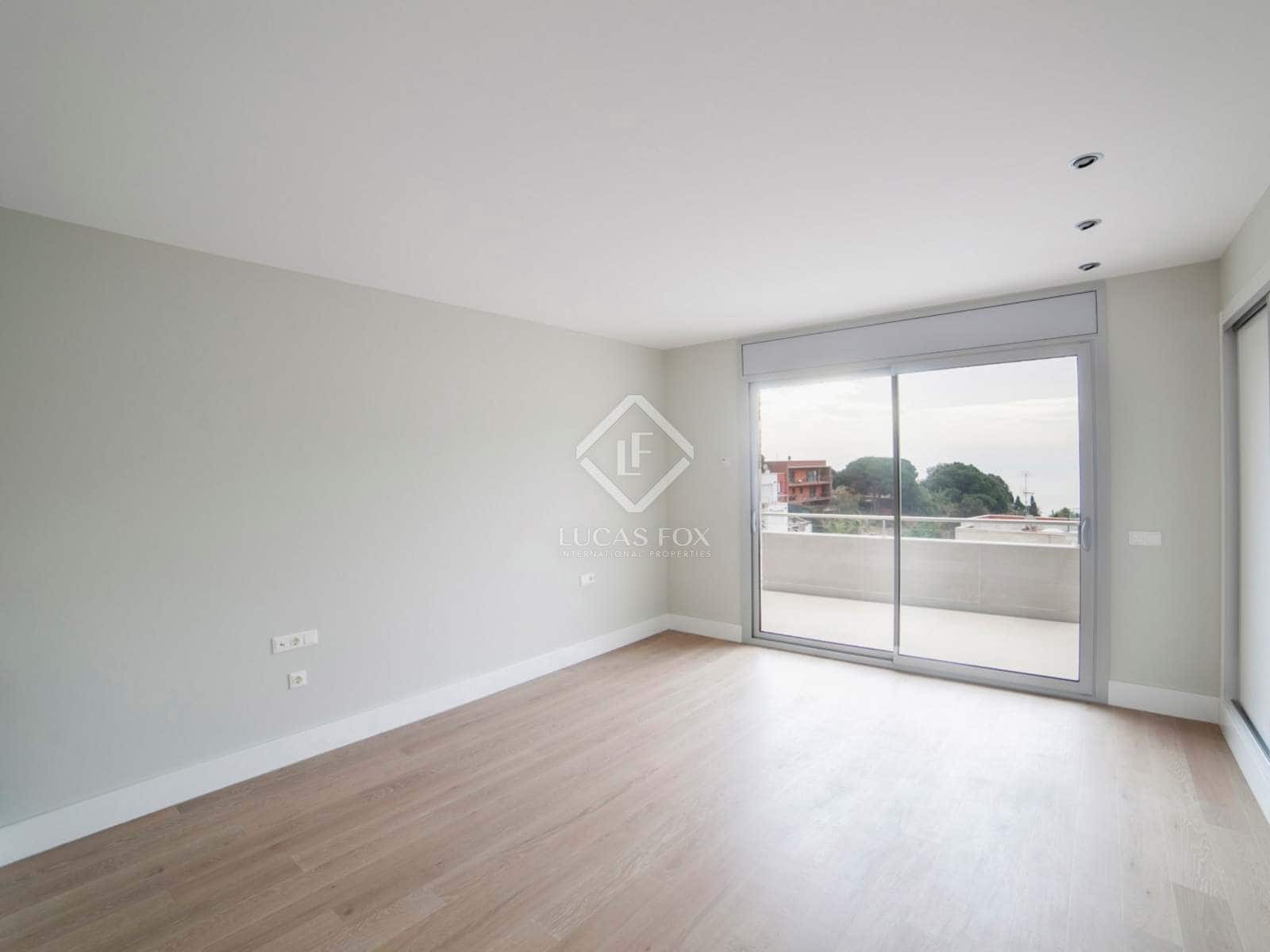 4 soveværelse Villa til salg i Lloret de Mar med swimmingpool garage - € 1.600.000 (Ref: 2828498)