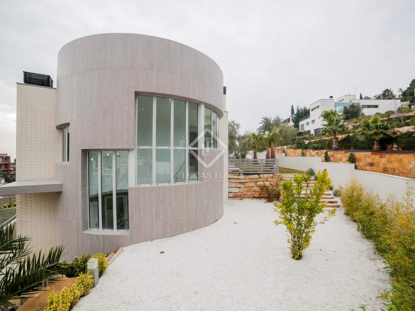 4 soveværelse Villa til salg i Lloret de Mar med swimmingpool garage - € 1.600.000 (Ref: 2828498)