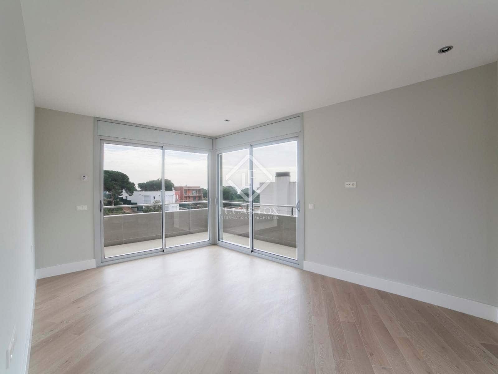 4 soveværelse Villa til salg i Lloret de Mar med swimmingpool garage - € 1.600.000 (Ref: 2828498)