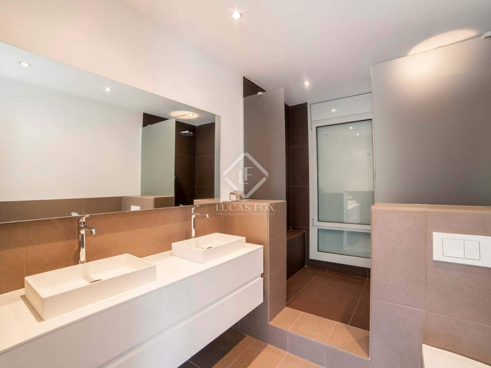 4 soveværelse Villa til salg i Lloret de Mar med swimmingpool garage - € 1.600.000 (Ref: 2828498)