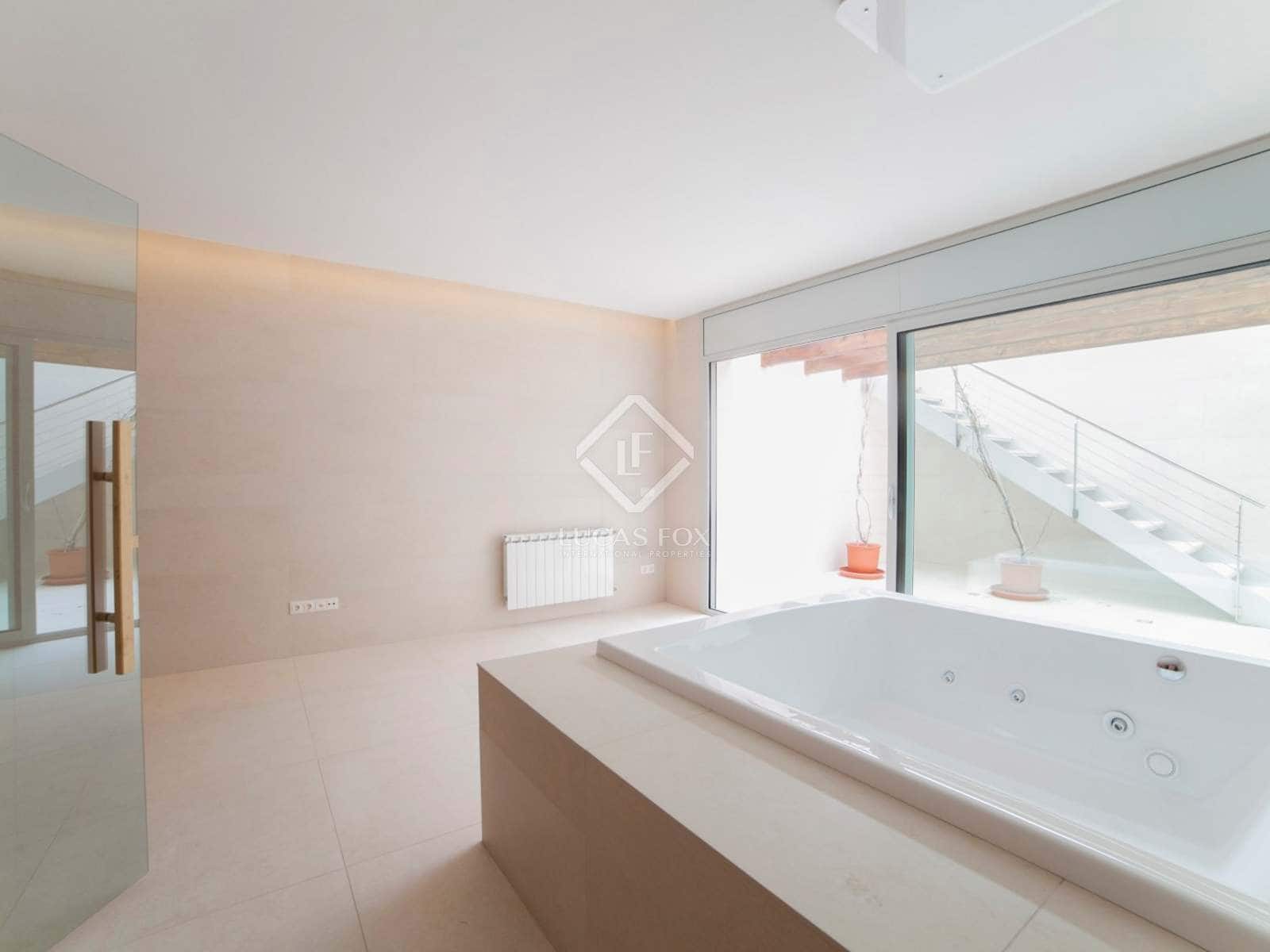 4 soveværelse Villa til salg i Lloret de Mar med swimmingpool garage - € 1.600.000 (Ref: 2828498)